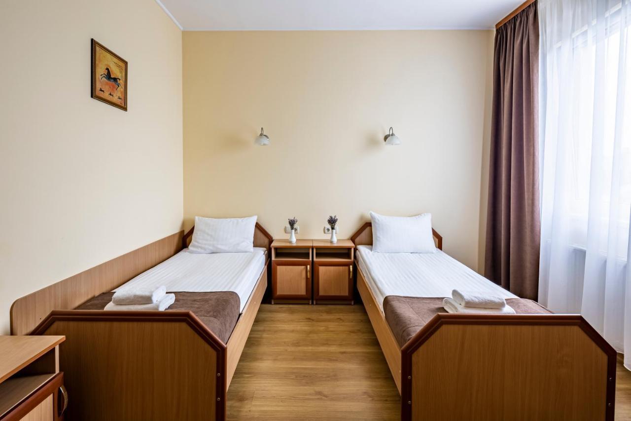 Hotel Galaktika Vynnyky المظهر الخارجي الصورة