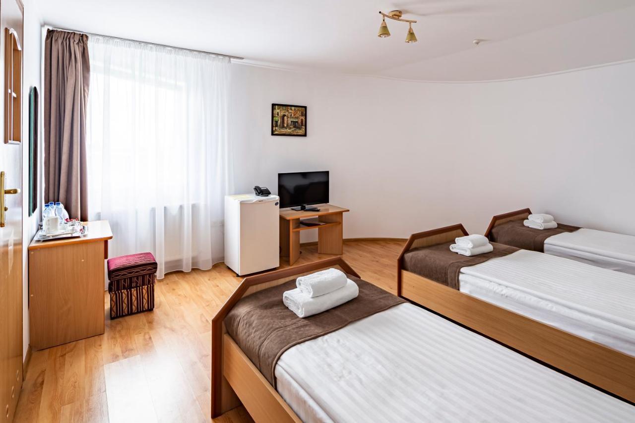 Hotel Galaktika Vynnyky المظهر الخارجي الصورة
