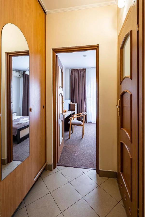 Hotel Galaktika Vynnyky المظهر الخارجي الصورة
