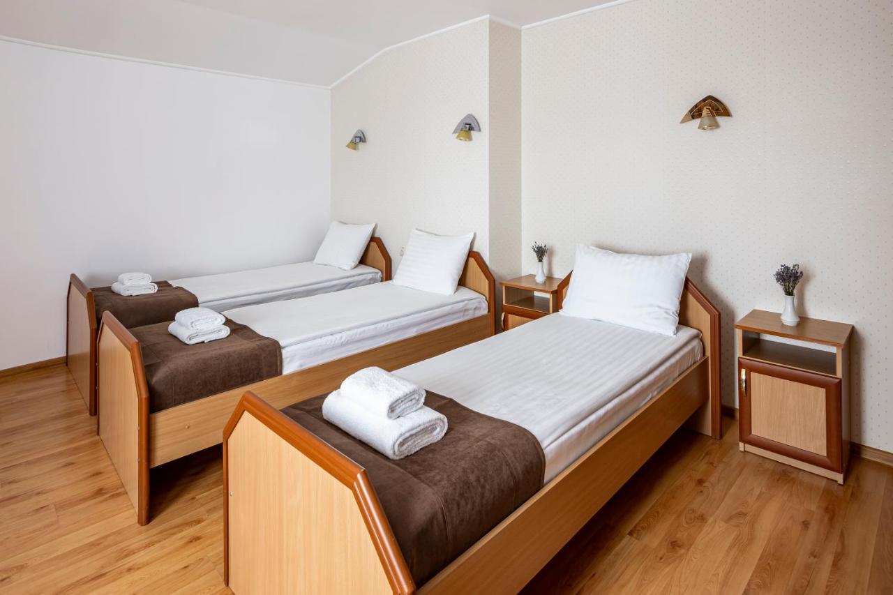 Hotel Galaktika Vynnyky المظهر الخارجي الصورة